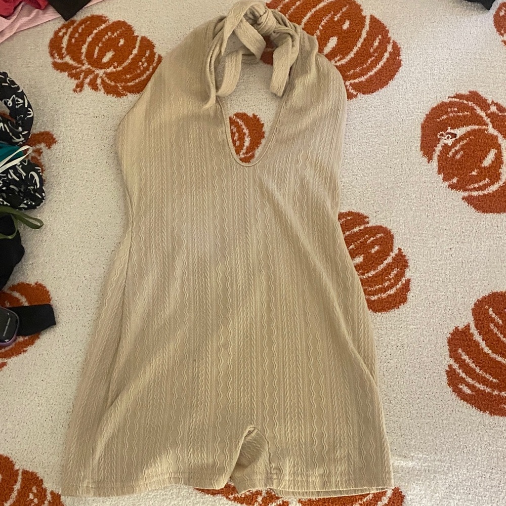 SHEIN Beige Halter Bodysuit